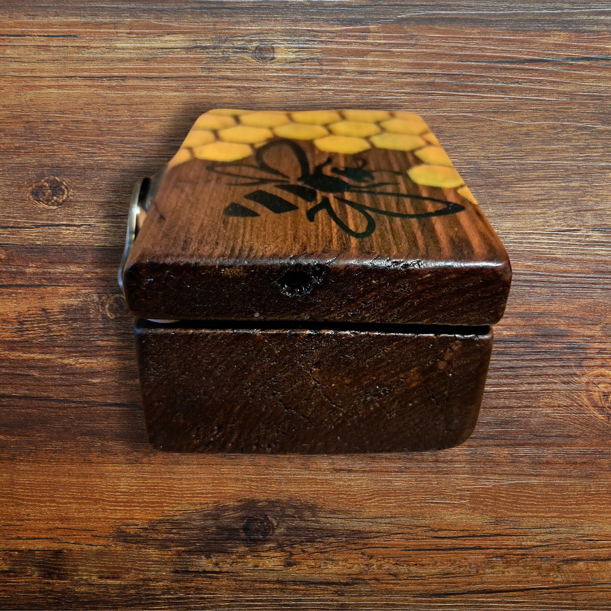 Handcrafted Driftwood Keepsake Box with Bee & Honeycomb Design - Image 7