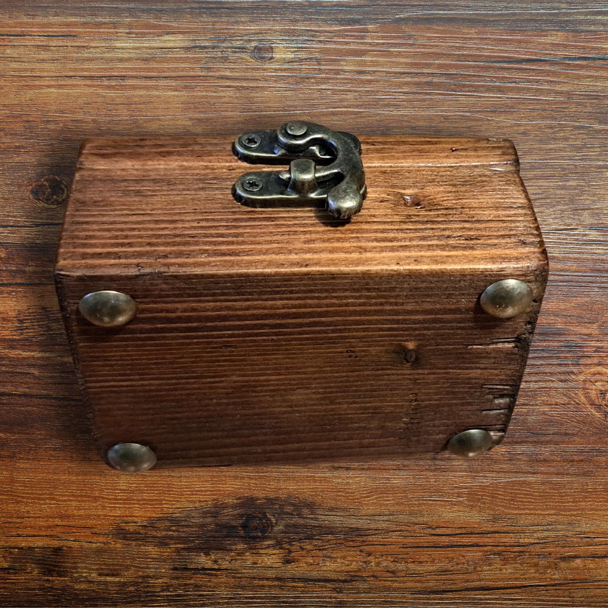 Handcrafted Driftwood Keepsake Box with Bee & Honeycomb Design - Image 3